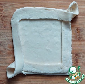 Слойки с персиками и мятным кремом Слойки с персиками и мятным кремом