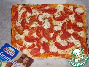 Пицца с сыром и болгарским перцем