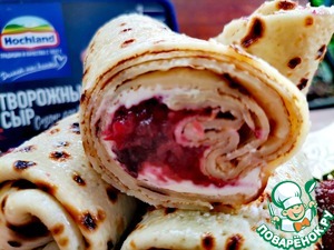 Десертные блинчики с творожно-ягодной начинкой Десертные блинчики с творожно-ягодной начинкой