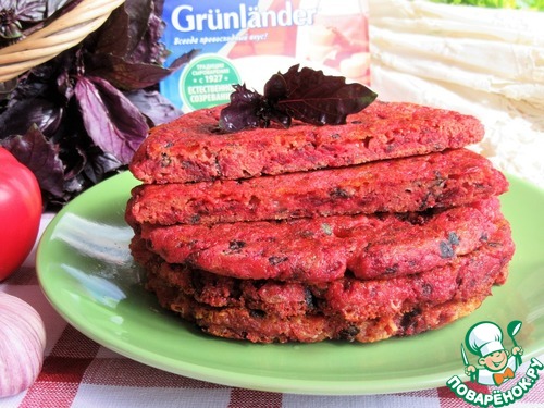 Свекольные лепешки с сыром и базиликом