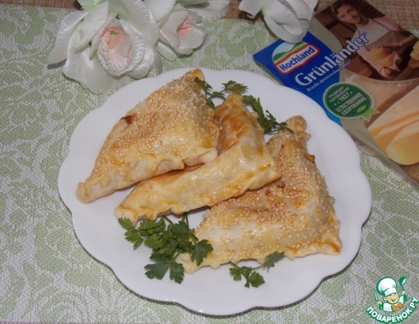 Быстрая самса с фаршем и сыром