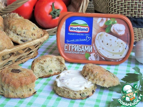 Сконы с плавленым сыром и грибами