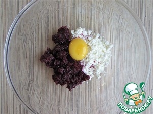 Свекольные сочники с сыром