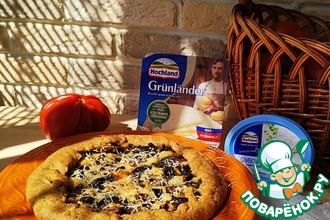 Рулетики из лаваша с плавленым сыром и перцем