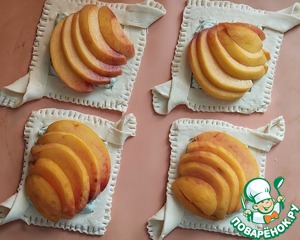 Слойки с персиками и мятным кремом Слойки с персиками и мятным кремом