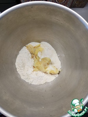 Галета с грибами и сыром