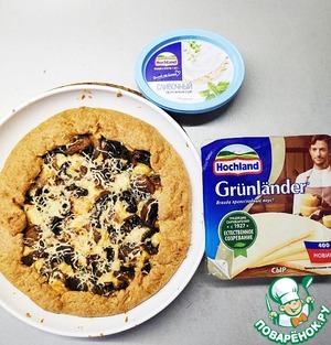 Галета с грибами и сыром