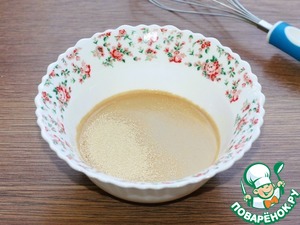 Пряный хлеб с луком и чесноком