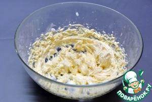 Вафельные трубочки с креветками и сыром