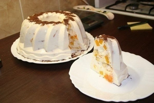 Легкий бланманже с фруктами