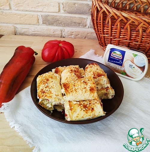 Рулетики из лаваша с плавленым сыром и перцем