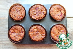 Малиновые маффины с сюрпризом