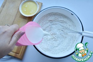 Отрывной пирог с сосисками