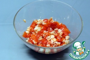 Вафельные трубочки с креветками и сыром