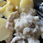 Куриные шарики в сырном соусе в духовке