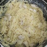 Спагетти с курицей в молочно-сырном соусе Спагетти с курицей в молочно-сырном соусе