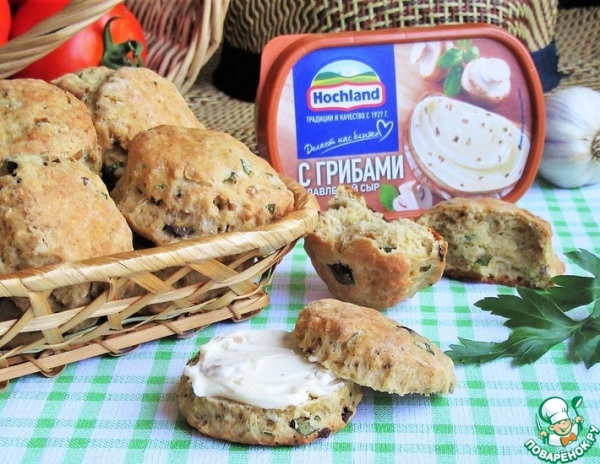 Сконы с плавленым сыром и грибами