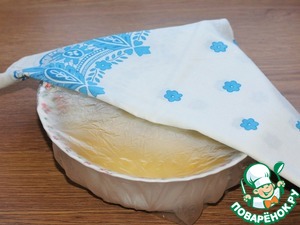 Пряный хлеб с луком и чесноком