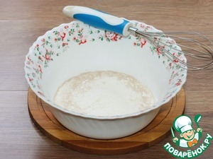 Пирог с творожным сыром и персиками