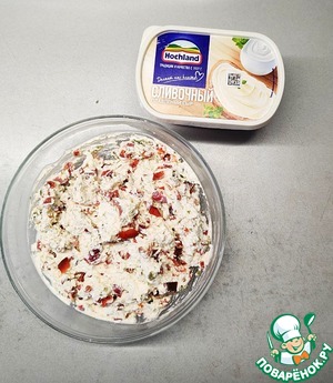 Рулетики из лаваша с плавленым сыром и перцем