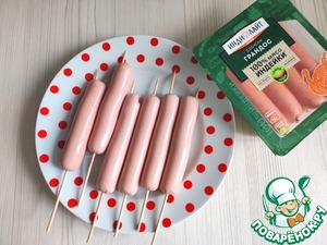 Слоеные спиральки с сосисками