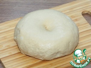 Пирожки с мясной и сырной начинкой