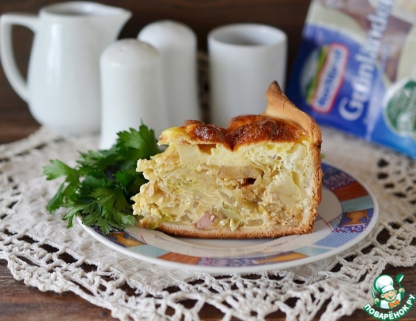Заливной пирог с капустой и сыром