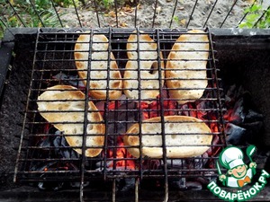 Брускетта с пикантными баклажанами