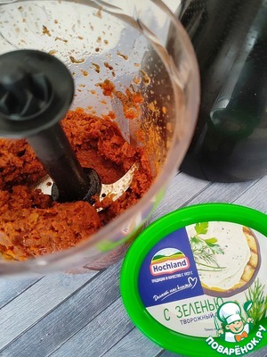 Брускетта с творожным сыром и виноградом Брускетта с творожным сыром и виноградом