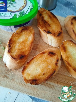 Брускетта с творожным сыром и виноградом Брускетта с творожным сыром и виноградом