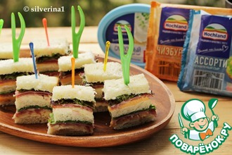 Брускетта с творожным сыром и виноградом Брускетта с творожным сыром и виноградом