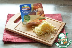 Булочка с лососем и сыром