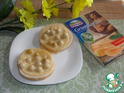 Бутерброды с сыром и виноградом