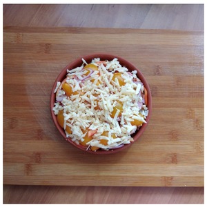 Быстрый завтрак из СВЧ "Почти пицца"