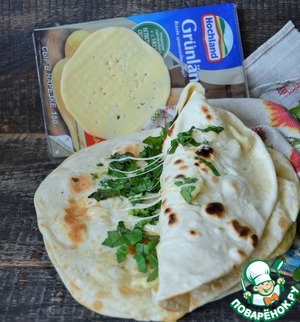 Лепёшки с сыром и зеленью
