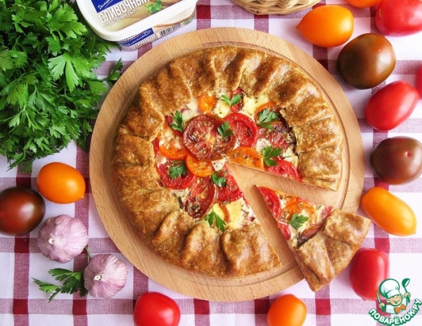 Галета с плавленым сыром и томатами