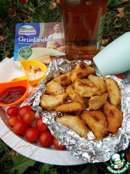 Чебупели с ветчиной и сыром Чебупели с ветчиной и сыром