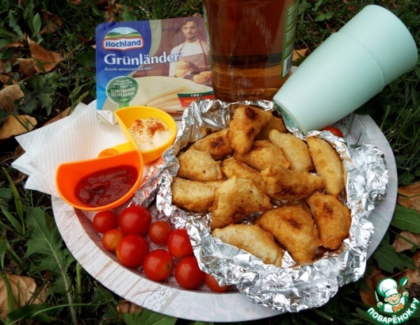 Чебупели с ветчиной и сыром Чебупели с ветчиной и сыром