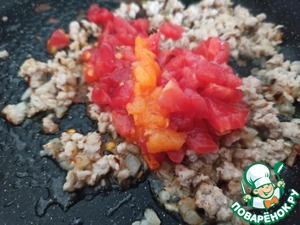 Цветы кабачков, фаршированные фаршем и сыром Цветы кабачков, фаршированные фаршем и сыром