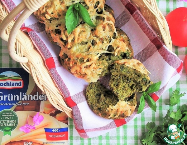 Деревенская коса с сыром и шпинатом