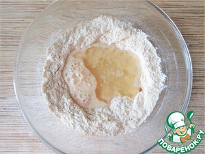 Галета с плавленым сыром и томатами