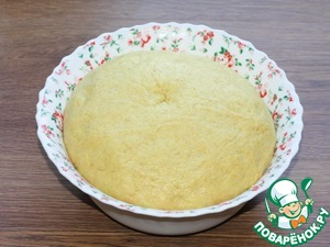 Пряный хлеб с луком и чесноком