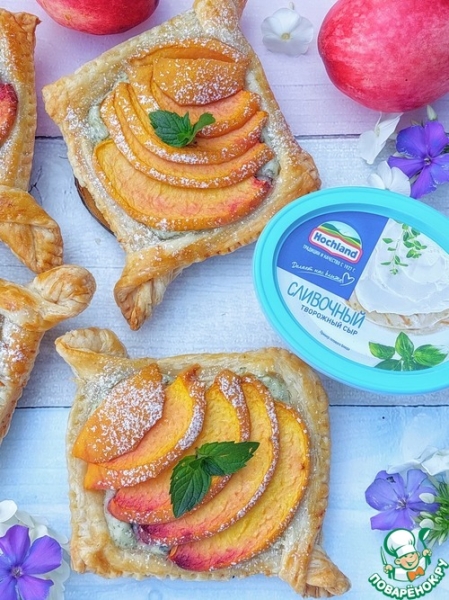 Слойки с персиками и мятным кремом Слойки с персиками и мятным кремом