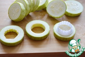 Фаршированные кабачки, запеченные в молоке