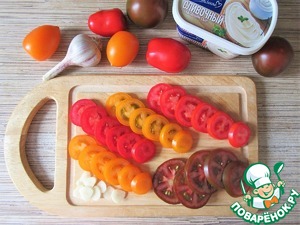 Галета с плавленым сыром и томатами