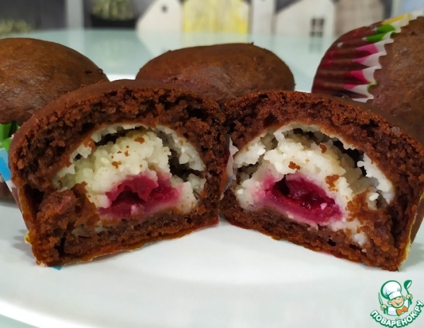 Шоколадные кексы с творогом и вишней Шоколадные кексы с творогом и вишней