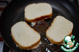 Горячие бутерброды с луком и сыром