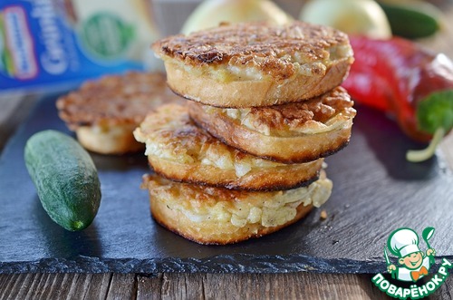 Горячие бутерброды с луком и сыром