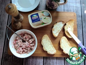 Горячие бутерброды с ветчиной и сыром