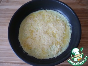 Яичный рулет с сыром и сосиской Яичный рулет с сыром и сосиской